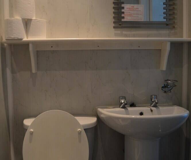 اتاق استاندارد یک نفره, Central Cove Guesthouse