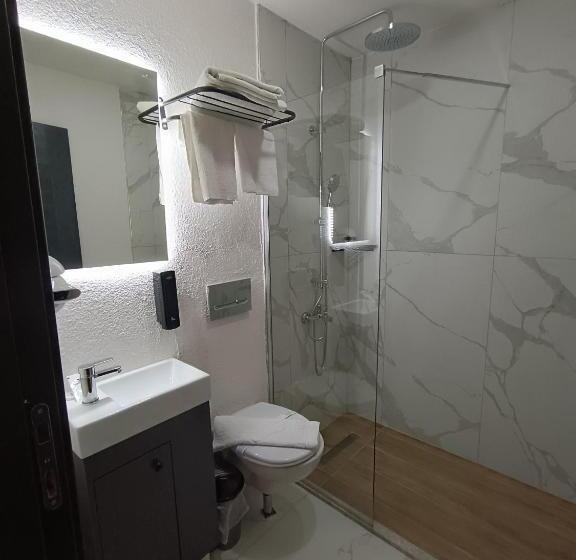سوییت خانوادگی, Comfy Otel Antalya Lara