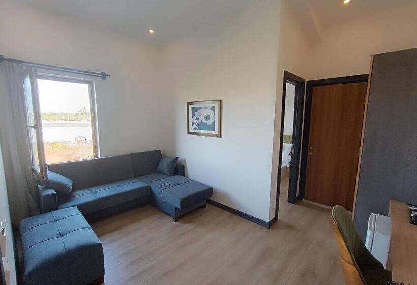 سوییت خانوادگی, Comfy Otel Antalya Lara