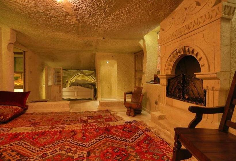 اتاق استاندارد سه نفره, Iris Cave Cappadocia