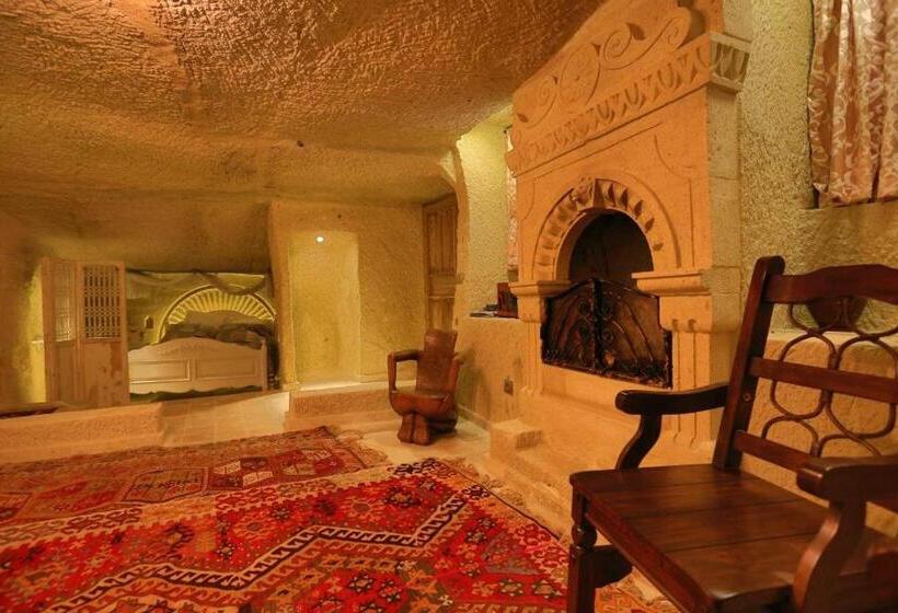 اتاق استاندارد سه نفره, Iris Cave Cappadocia