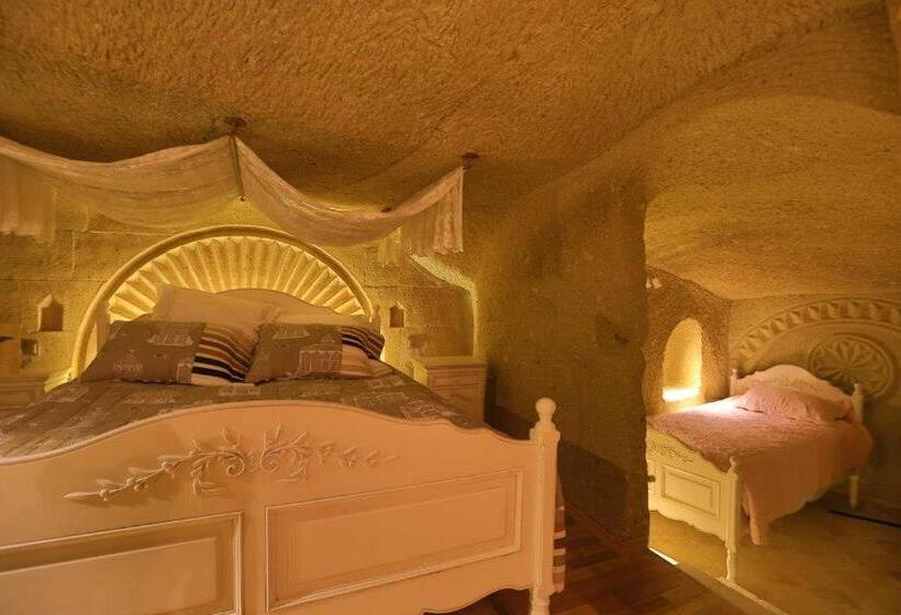 اتاق استاندارد سه نفره, Iris Cave Cappadocia