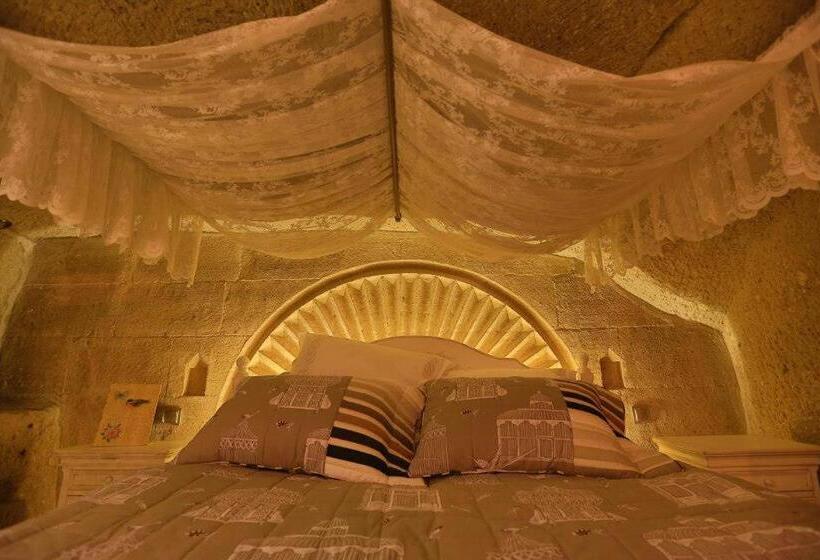 اتاق استاندارد سه نفره, Iris Cave Cappadocia