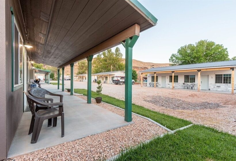 Номер Стандарт, Hurricane Hideaway Lodging