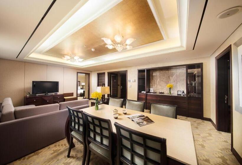 سوئیت سلطنتی 2 خوابه, Jeju Sun Hotel & Casino