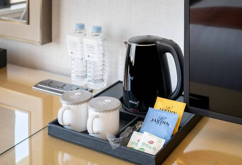 اتاق استاندارد سه نفره, Jeju Sun Hotel & Casino