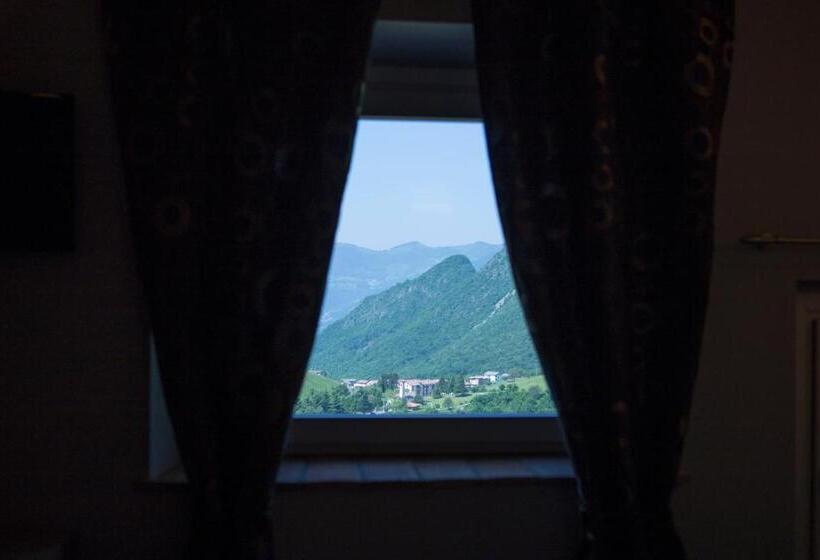 Номер Стандарт Вид на Горы, Agriturismo Casarai