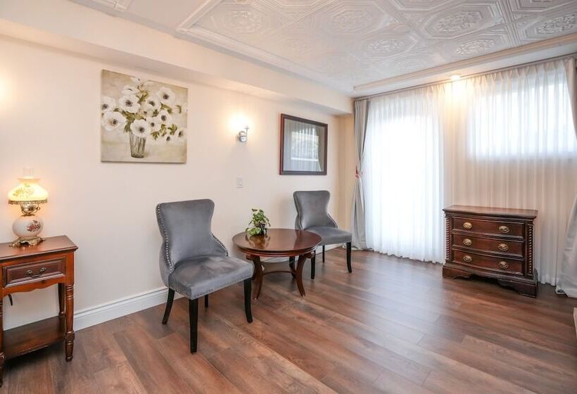 스탠다드 룸 킹사이즈 침대, Niagara Grandview Boutique