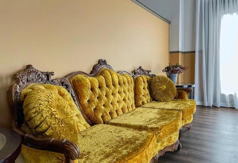 디럭스 룸 킹사이즈 침대, Niagara Grandview Boutique