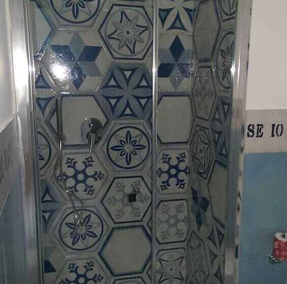 اتاق لوکس, Casa Amorino