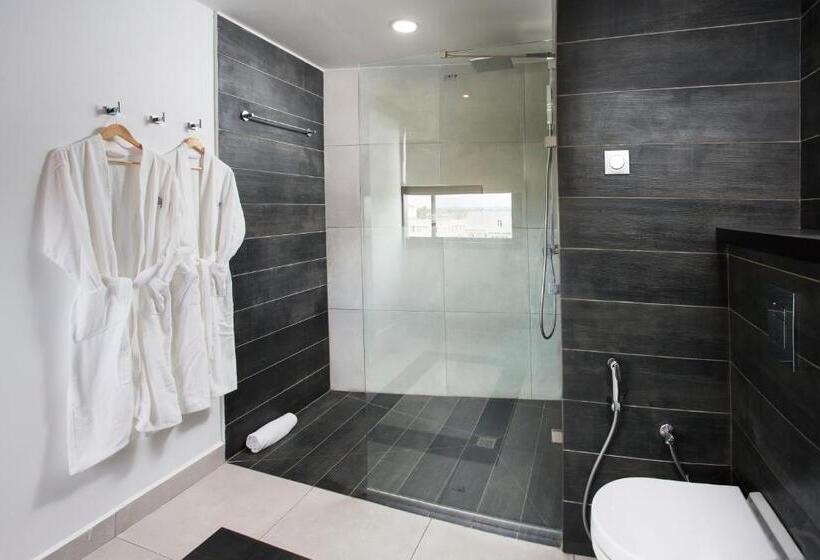 اتاق لوکس با چشم‌انداز شهر, Le Centell Hotel & Spa