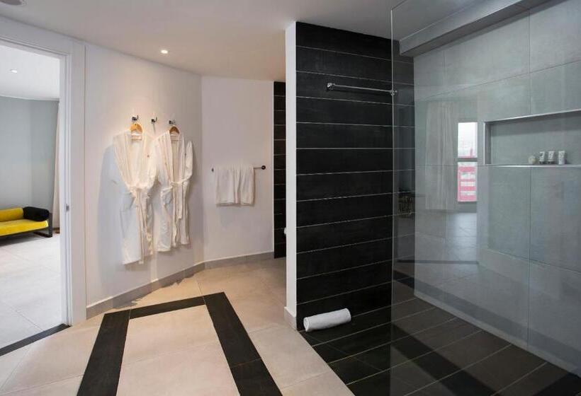 اتاق لوکس با چشم‌انداز شهر, Le Centell Hotel & Spa