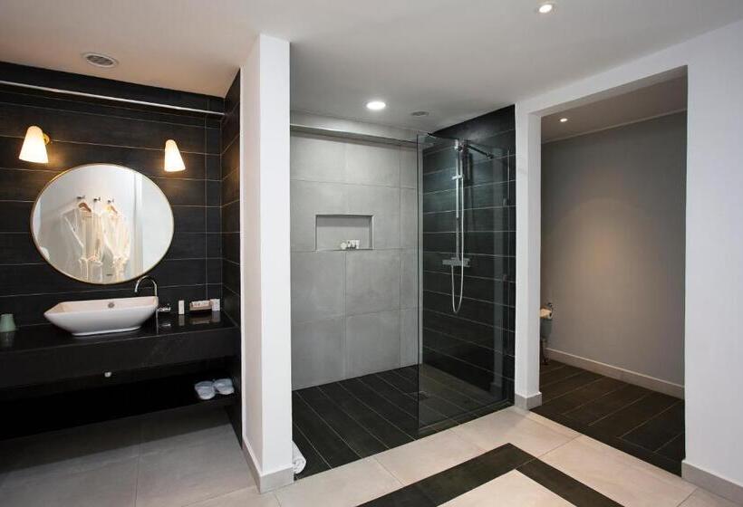 اتاق لوکس با چشم‌انداز شهر, Le Centell Hotel & Spa