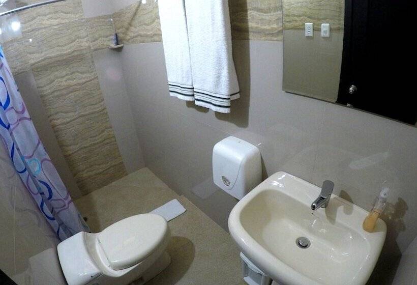 标准三人间, Dc Suites Aeropuerto
