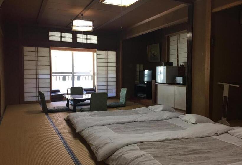 Семейный Номер, Daymaruya Ryokan