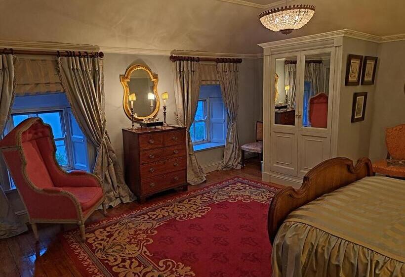 高级大房间, Collon House