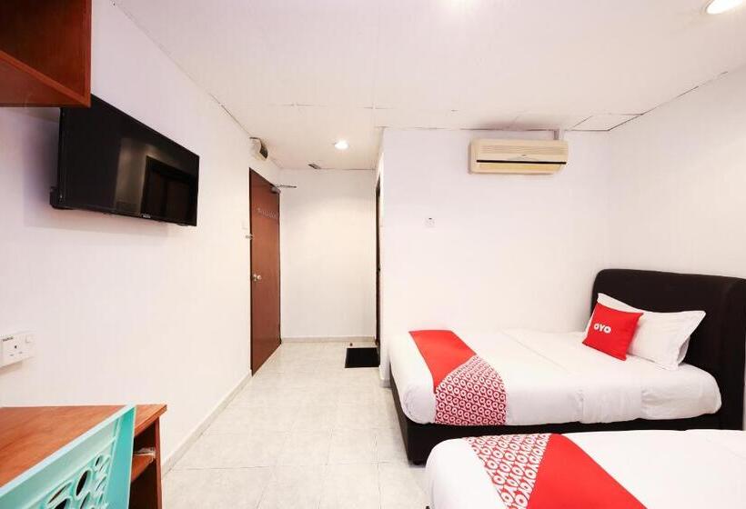 سوییت سوپریور, Azimaju Guesthouse