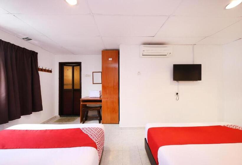 سوییت خانوادگی, Azimaju Guesthouse