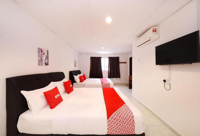 سوییت خانوادگی, Azimaju Guesthouse
