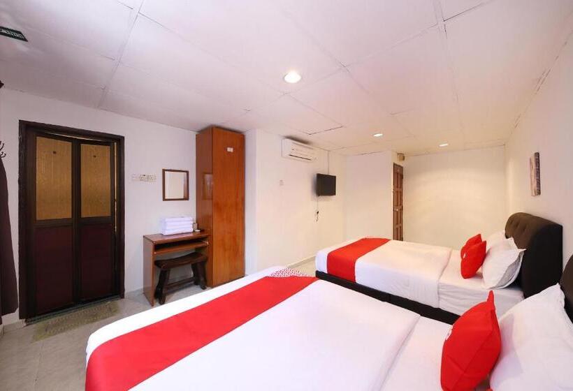 سوییت خانوادگی, Azimaju Guesthouse