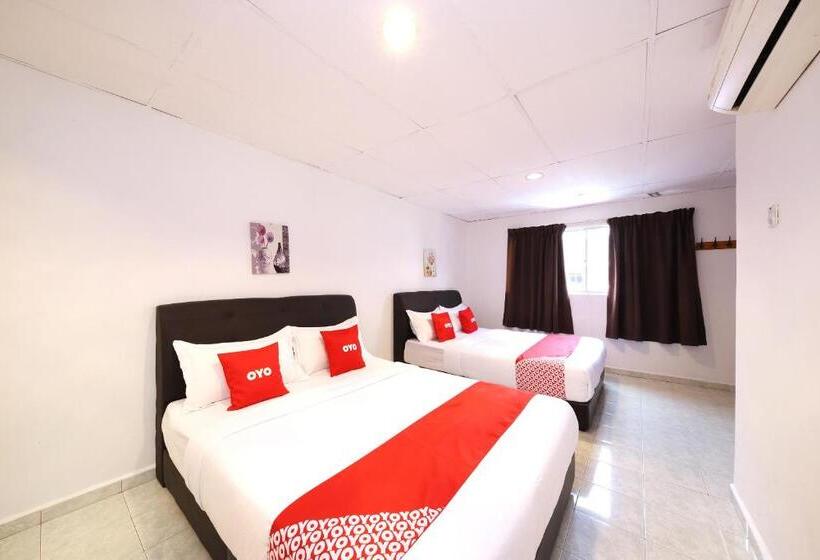 سوییت خانوادگی, Azimaju Guesthouse
