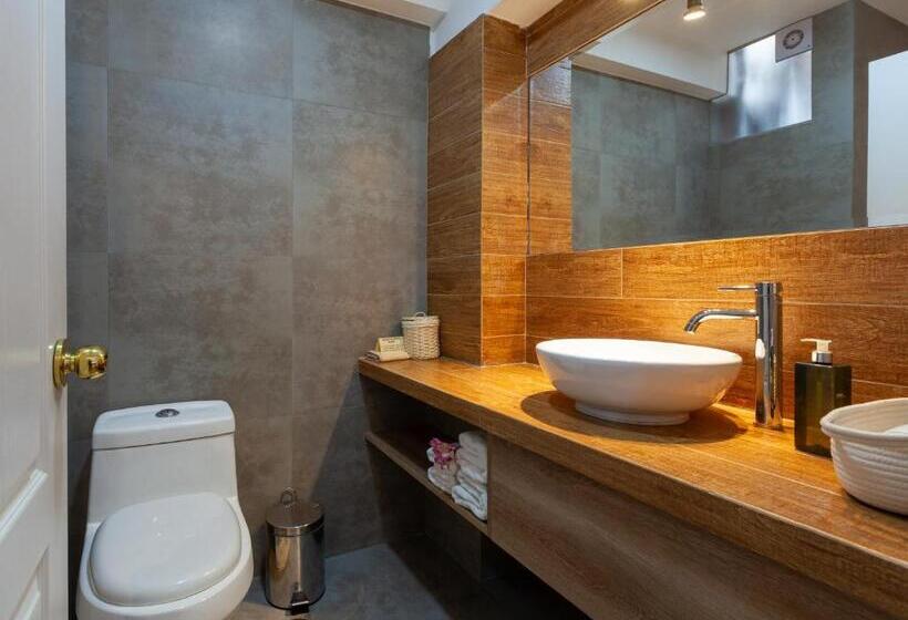 سوئیت با بالکن, Muru Homely Hotel Cusco
