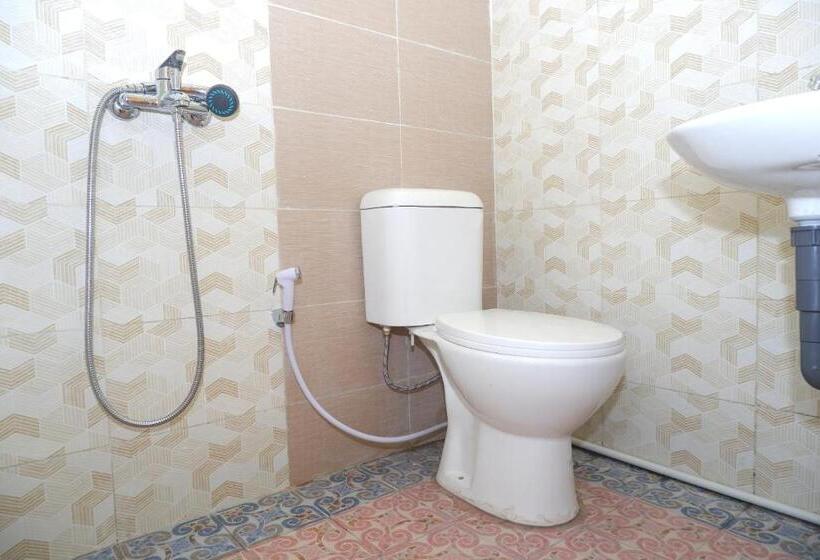 Номер Deluxe, Ayuning Guest House Syariah Semarang Mitra Reddoorz