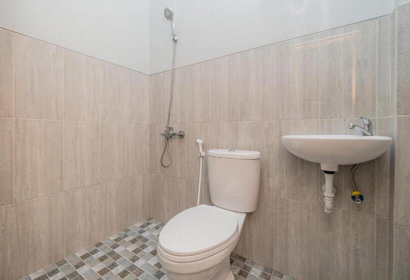 Номер Стандарт, Reddoorz Syariah Near Batu Night Spectacular