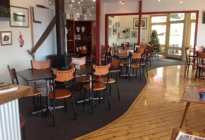 Студия Стандарт, Bushmans Cafe
