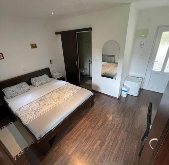 Superior Room with Terrace, House Magdic Plitvice