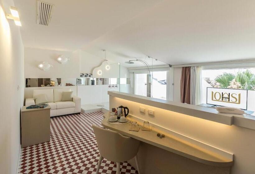 Люкс Повышенной Комфортности, Suite Hotel L Oasi Di Riaci