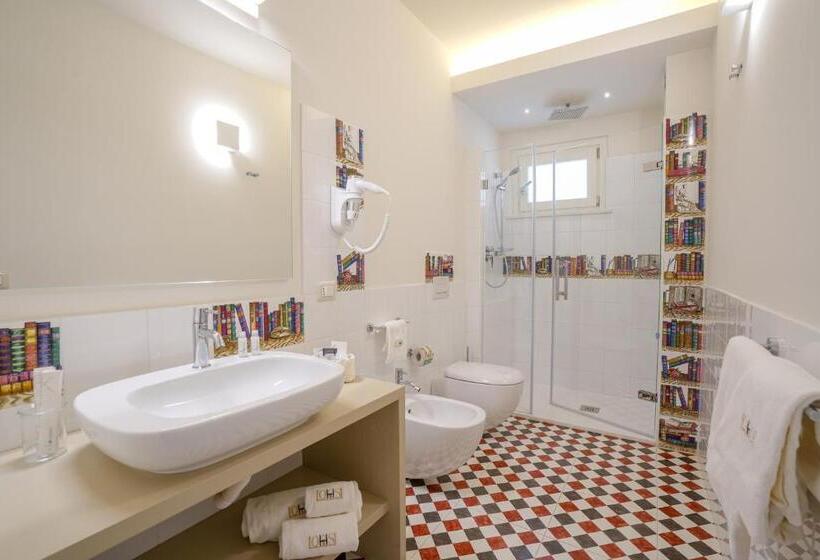 Номер Стандарт с Балконом, Suite Hotel L Oasi Di Riaci
