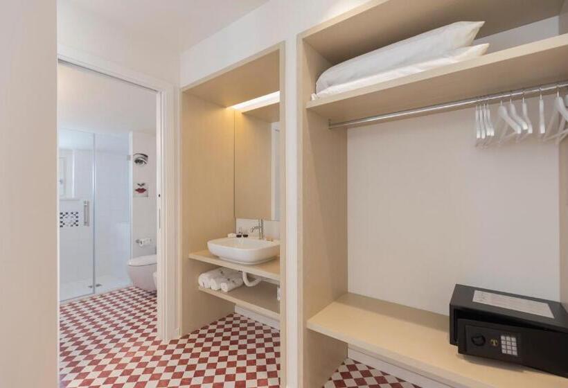 Президентский Люкс, Suite Hotel L Oasi Di Riaci