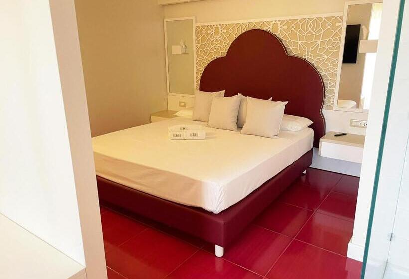 Люкс с Балконом, Suite Hotel L Oasi Di Riaci