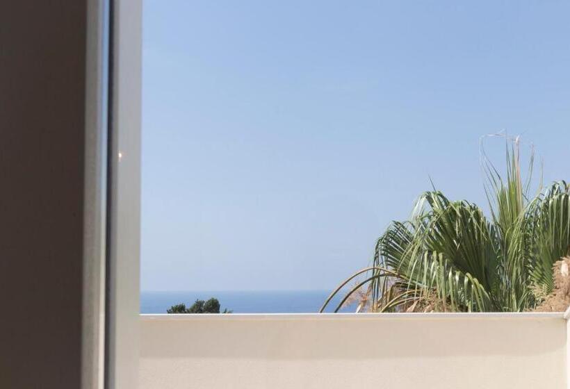 Люкс Повышенной Комфортности, Suite Hotel L Oasi Di Riaci