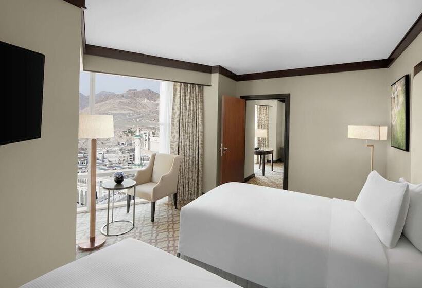 Номер Deluxe, Doubletree By Hilton Jabal Omar Makkah