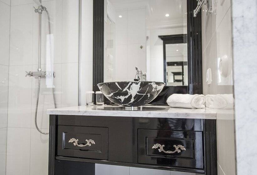 Номер Superior, Varbergs Stadshotell & Asia Spa