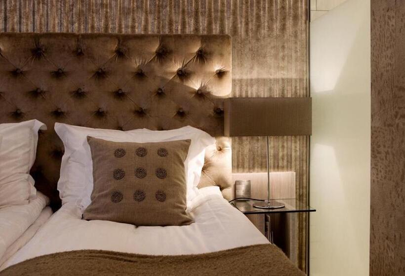 Номер Deluxe, Varbergs Stadshotell & Asia Spa