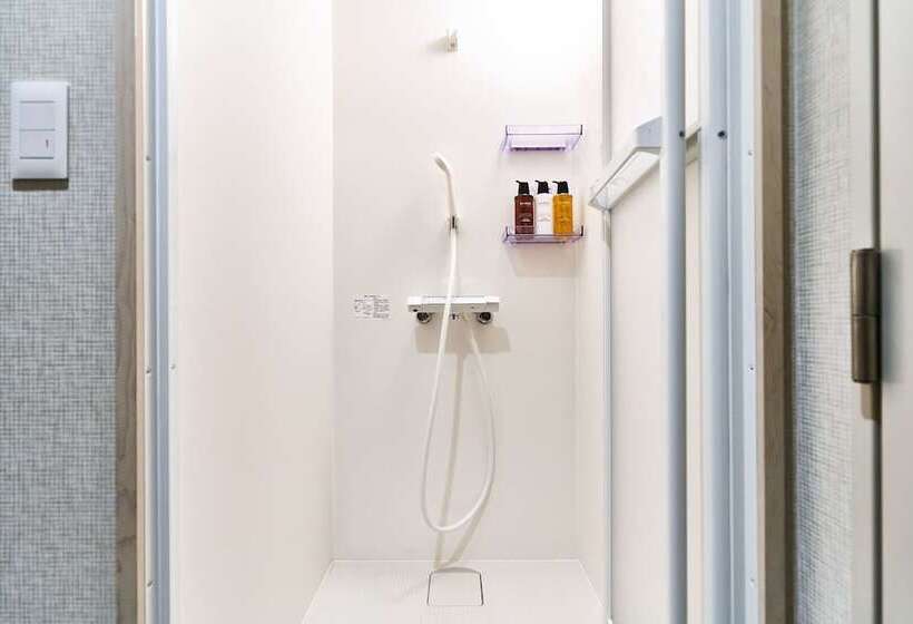 اتاق استاندارد با سرویس بهداشتی مشترک, &and Hostel Hommachi East