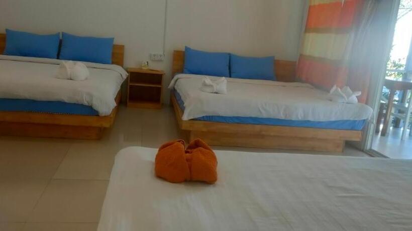 اتاق خانوادگی, Sweet Time Bungalows