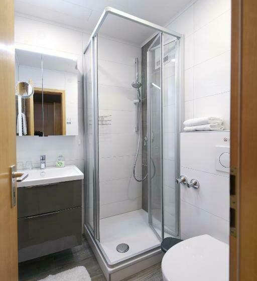 Номер Стандарт, Pension Altvogtshof