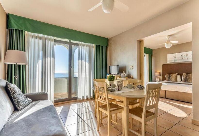 Апартаменты 2 Спальни с Балконом, Baba Residences