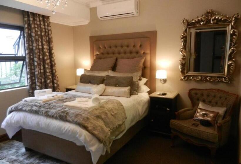 اتاق لوکس, Kosmos Lodge