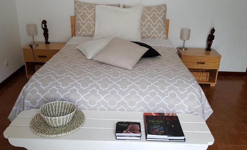 اتاق استاندارد با سرویس بهداشتی مشترک, B&b Villa Alegria, Tarrafal