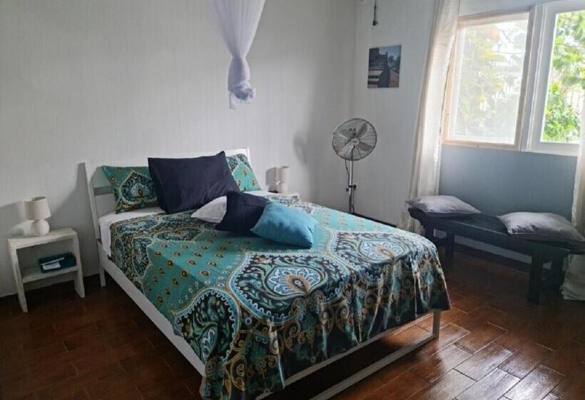 اتاق اکونومی, B&b Villa Alegria, Tarrafal