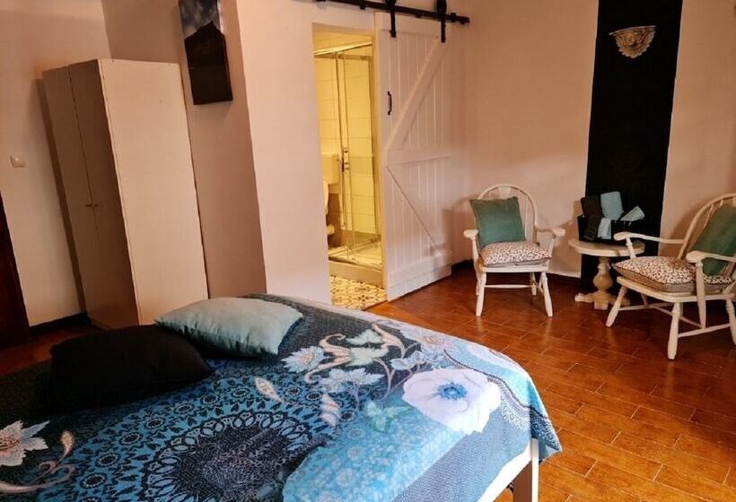 اتاق لوکس, B&b Villa Alegria, Tarrafal