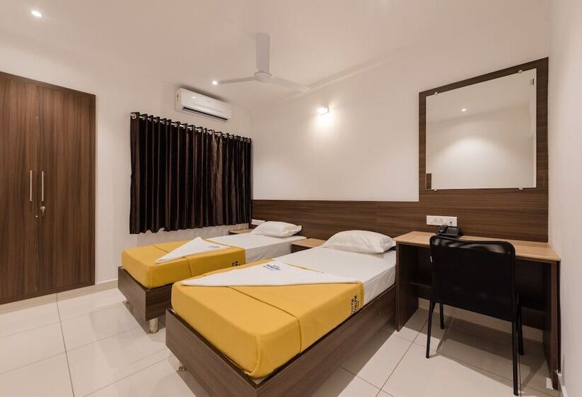 اتاق لوکس, Karuna Residency