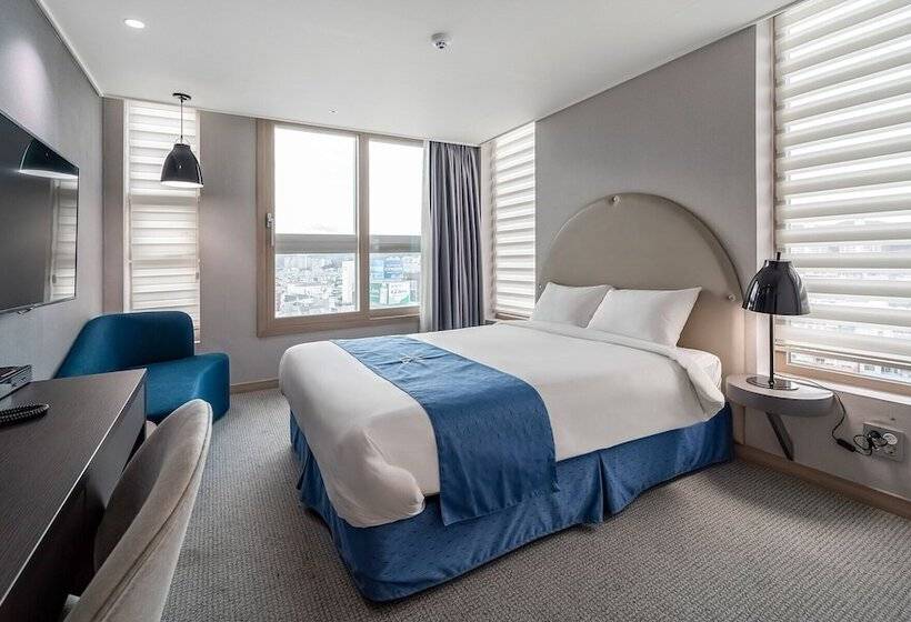 Quarto Superior, Golden Tulip Essential Namgang