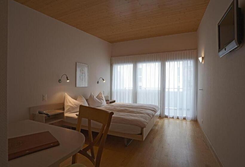 اتاق استاندارد با بالکن, Weisses Rössli Swiss Quality