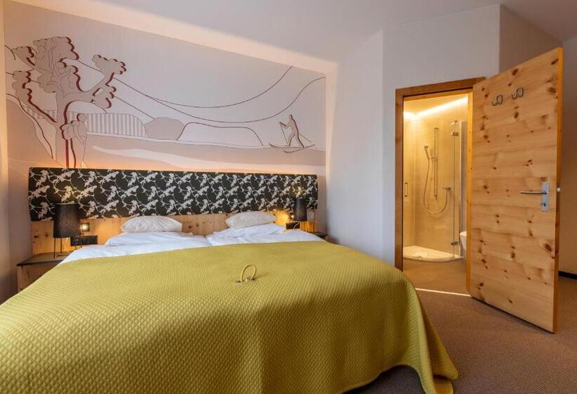 اتاق استاندارد, Sporthotel Pontresina